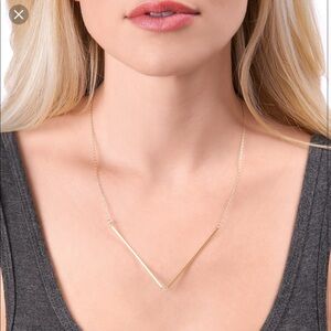 COPY - [7ForAllMankind]NWOT! Greer V neck dainty …